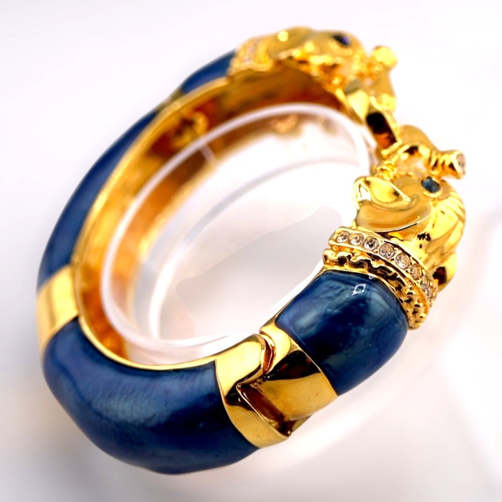 Kenneth Jay Lane Raj Elephant Bangle Bracelet Blue Enamel Gold Tone Vintage NOS - Picture 2 of 7